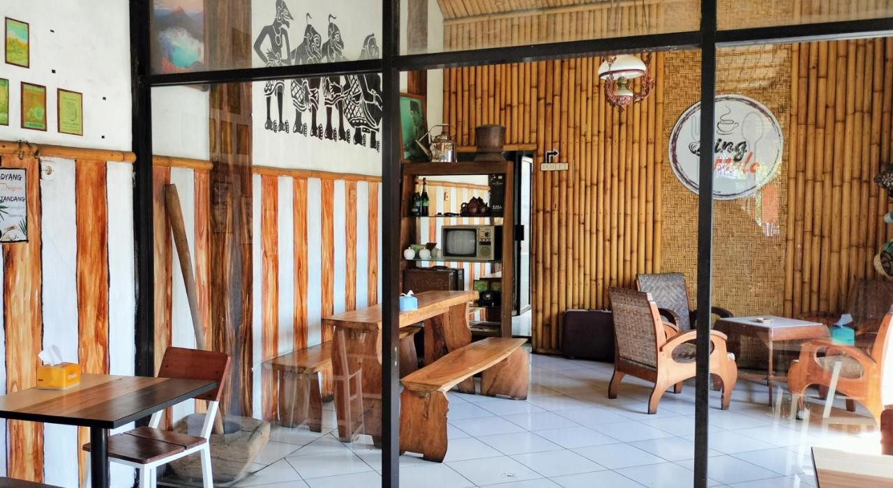 Latansa Homestay Banyuwangi  Exterior foto